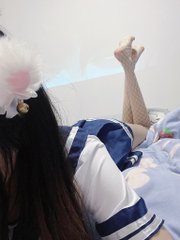 linw47394's tweet photo. 晚上在床上好無聊呀
有沒有哥哥想找小Q聊色色丫 嘻嘻 #轉推 https://t.co/LCYtpTlc8Y