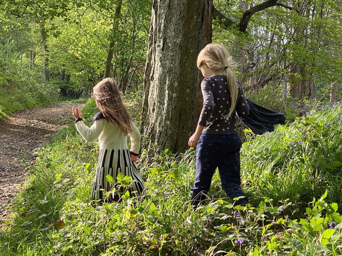 WalkinginKent's tweet photo. More bluebells in Chilham.
.
#chilham #walkinginkent #walkingwithkids #walkinguk #bluebells #bluebellwoods #wildflowers #ancientwoodlands #kent #kentdowns #kentaonb #godmersham #walkingforfun #walkingwithfriends #lovewalking #walkingthedog #peakbluebell https://t.co/uoWquXp8jr