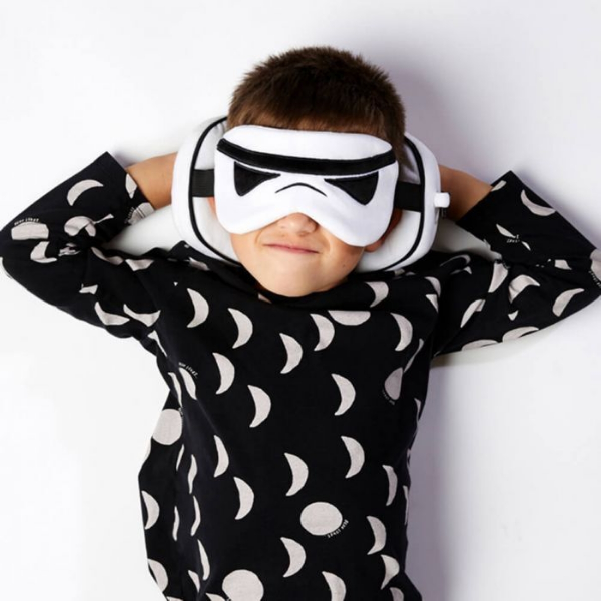 coolthings_aust's tweet image. coolthings.com.au/star-wars-stor… Star Wars Stormtrooper Travel Pillow and Eye Mask Set #starwars #stromtrooper #travelpillow #eyemask #bethecoolestgiftgiver