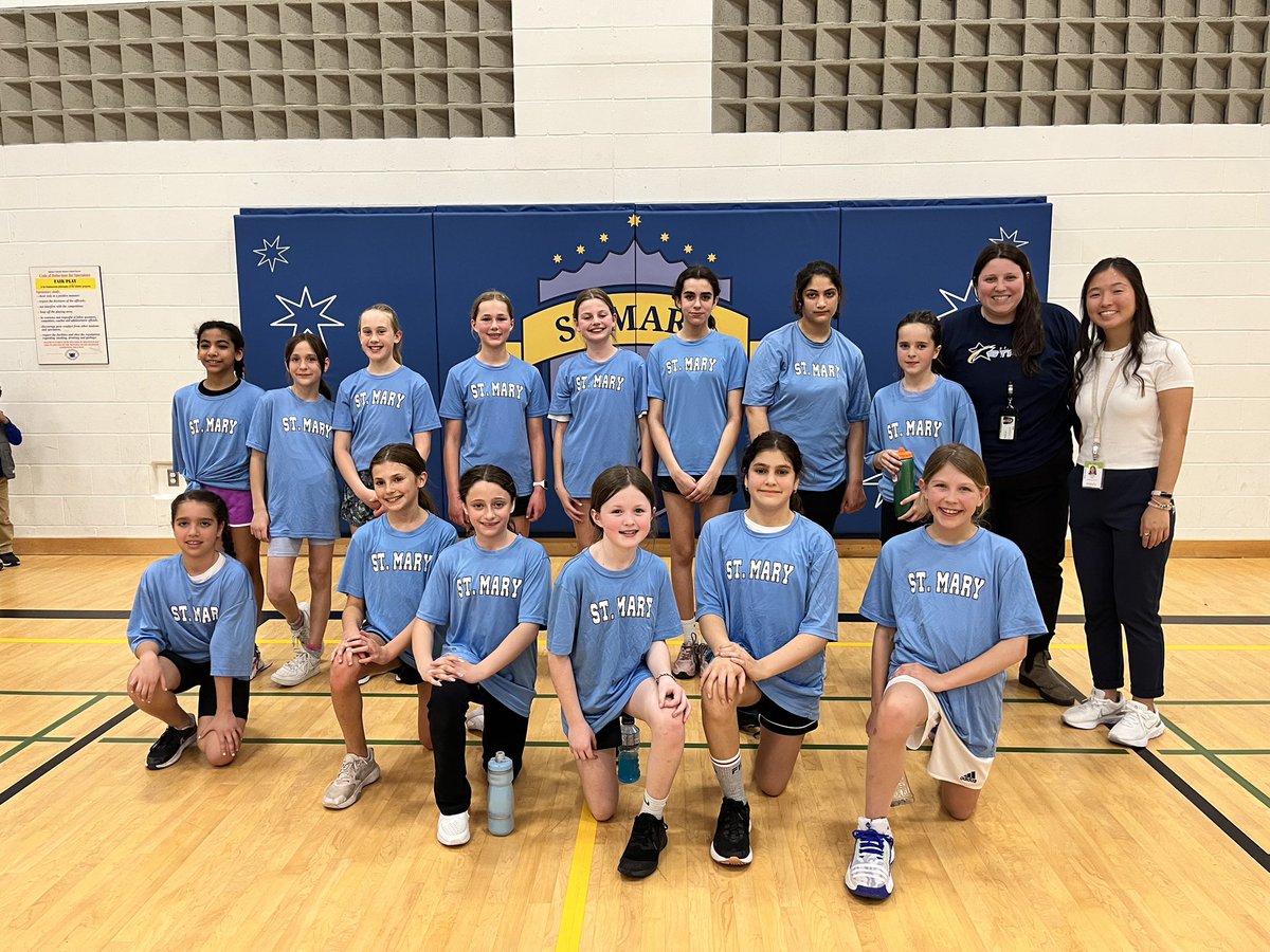 A HUGE congrats to our Jr Girls Basketball Team ⭐️👏⭐️ Everyone played so well at yesterday’s tournament and made their coaches very proud! We ‘swish’ you we’re there to see it 🏀 <a href="/StMaryOakville/">St. Mary Oakville</a> <a href="/HCDSB/">Halton Catholic DSB</a>