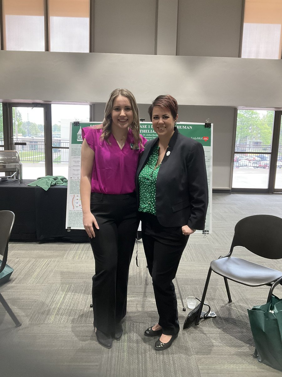 DrCammiValdez's tweet image. This week I celebrate my lab seniors! Hanna Russell has been a joy to have in lab and has persisted when things got tough. So proud of her and excited for her to begin medical school @OSUMedicine in #Tahlequah this fall! #valdezlab #goingplaces #fightingblindness