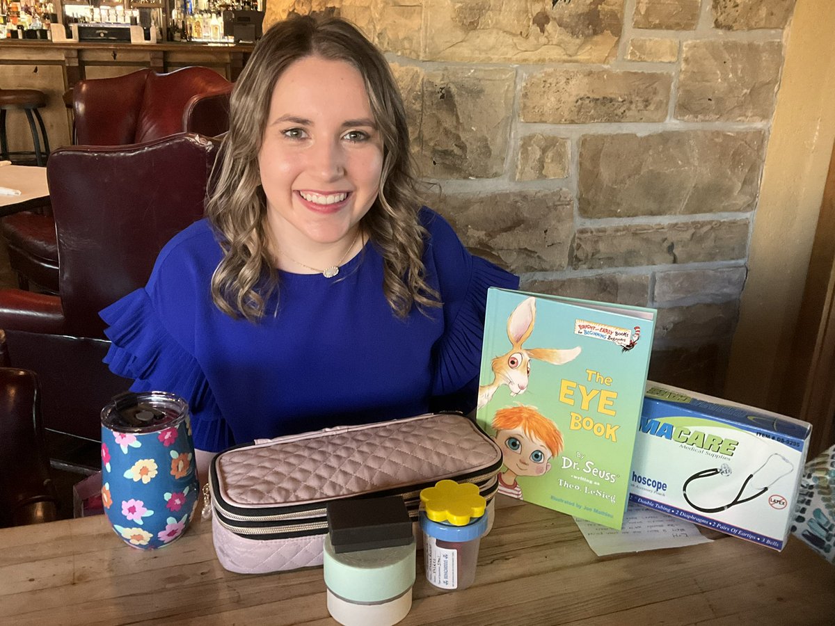 DrCammiValdez's tweet image. This week I celebrate my lab seniors! Hanna Russell has been a joy to have in lab and has persisted when things got tough. So proud of her and excited for her to begin medical school @OSUMedicine in #Tahlequah this fall! #valdezlab #goingplaces #fightingblindness