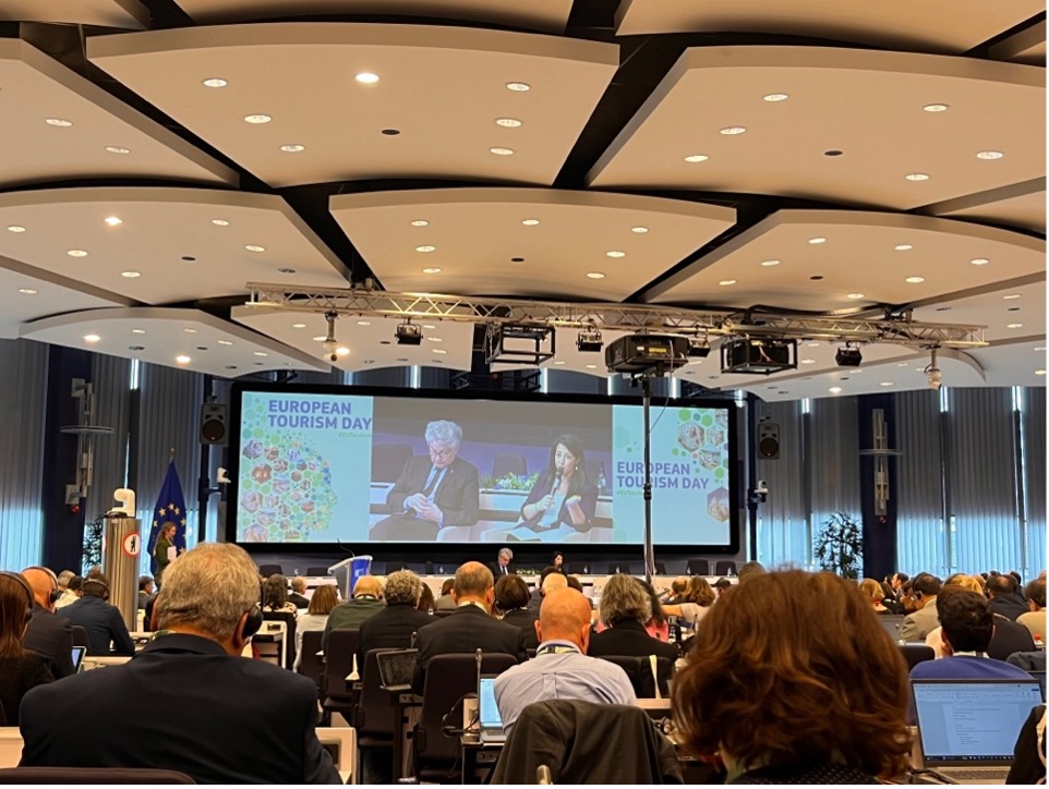 TUIPolitics's tweet photo. The event started with a great encounter between @ThierryBreton &amp; @KarimaDelli 🗨️, highlighting how the #tourism sector is becoming a frontrunner in the 🌳 #sustainable transition. At #TUI, we are working every day to drive the change! 👏 https://t.co/TncLTkjPeK
