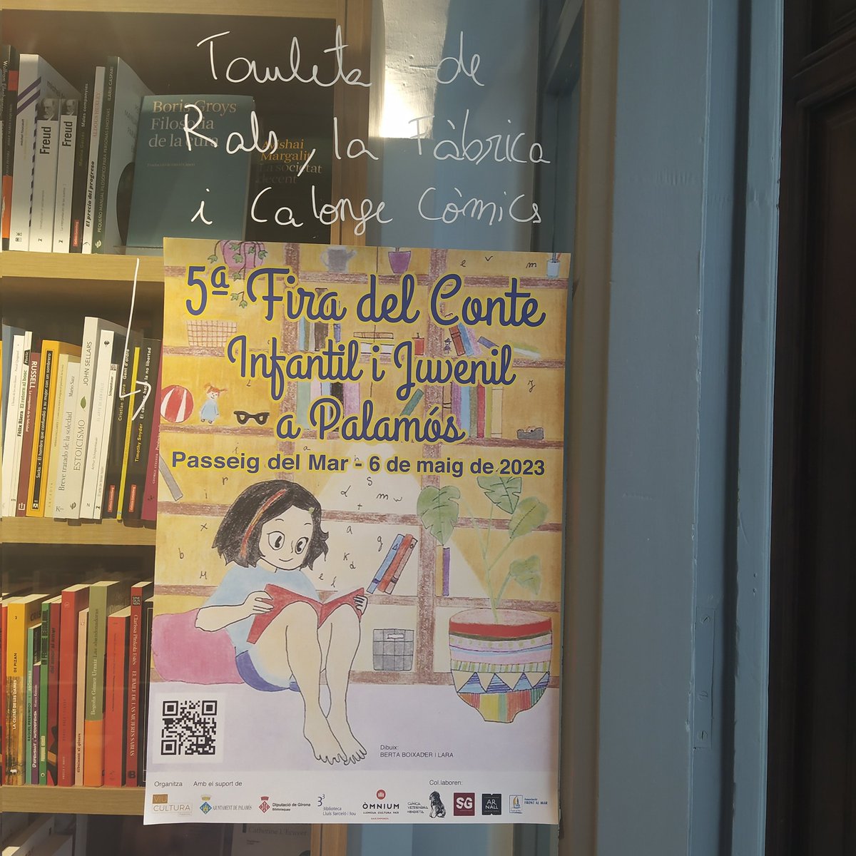 ralsllibres's tweet photo. Proposta per demà! Visitar la fira del conte de Palamós on @ralsllibres comparteix taula amb #calongecomics i #lafabrica i anar a la Fira d'oficis antics de Calonge a més, d'evidentment, fer la ruta per les llibreries de @pobledellibres. https://t.co/SxJFG9xjJu
