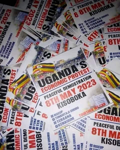 256Bobi's tweet photo. Monday economy shutdown Uganda we have heard enough we want our victory now. And our country back from nakyemalira and his group of thieves. https://t.co/uGRARpgM81