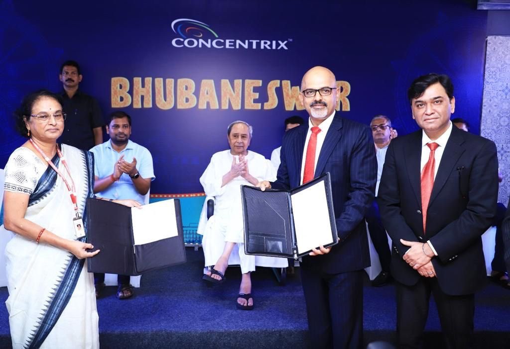 ConcentrixIND's tweet photo. Thrilled to announce the inauguration of our first Customer Experience Center in Bhubaneswar by @Naveen_Odisha, Hon'ble Chief Minister of Odisha. Cheers to this exciting new chapter. 💫 

@concentrix @CMO_Odisha 

#Bhubaneswar #Odisha #Newfacility https://t.co/dDfEz8LIPU