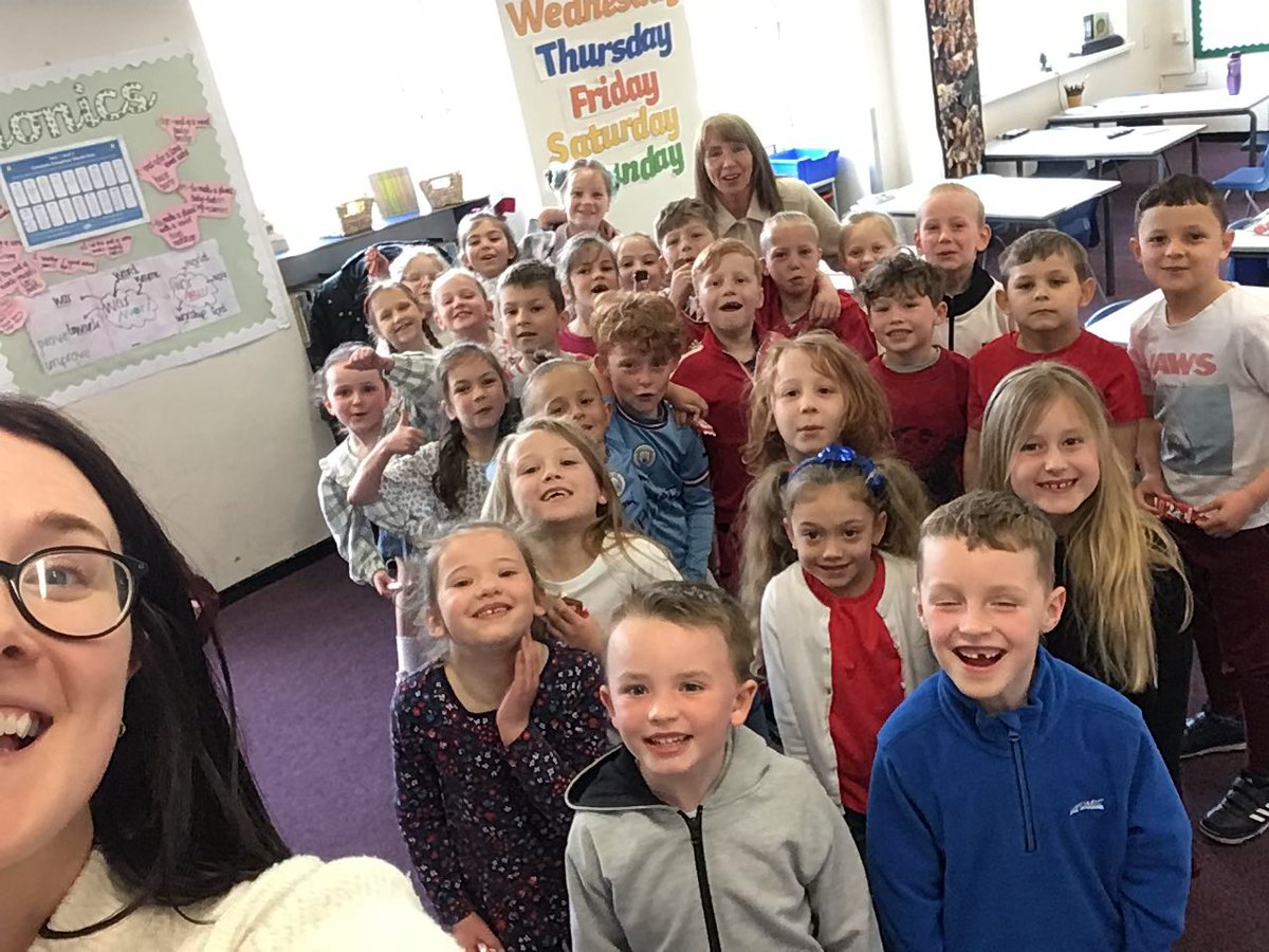 ✨🌟 THEY DID IT 🌟✨
💥 Year 2 completed all their quizzes (whoop whoop) and were absolutely amazing throughout! We’re so proud of them and celebrated with a special treat from a very kind Oliver! 💥