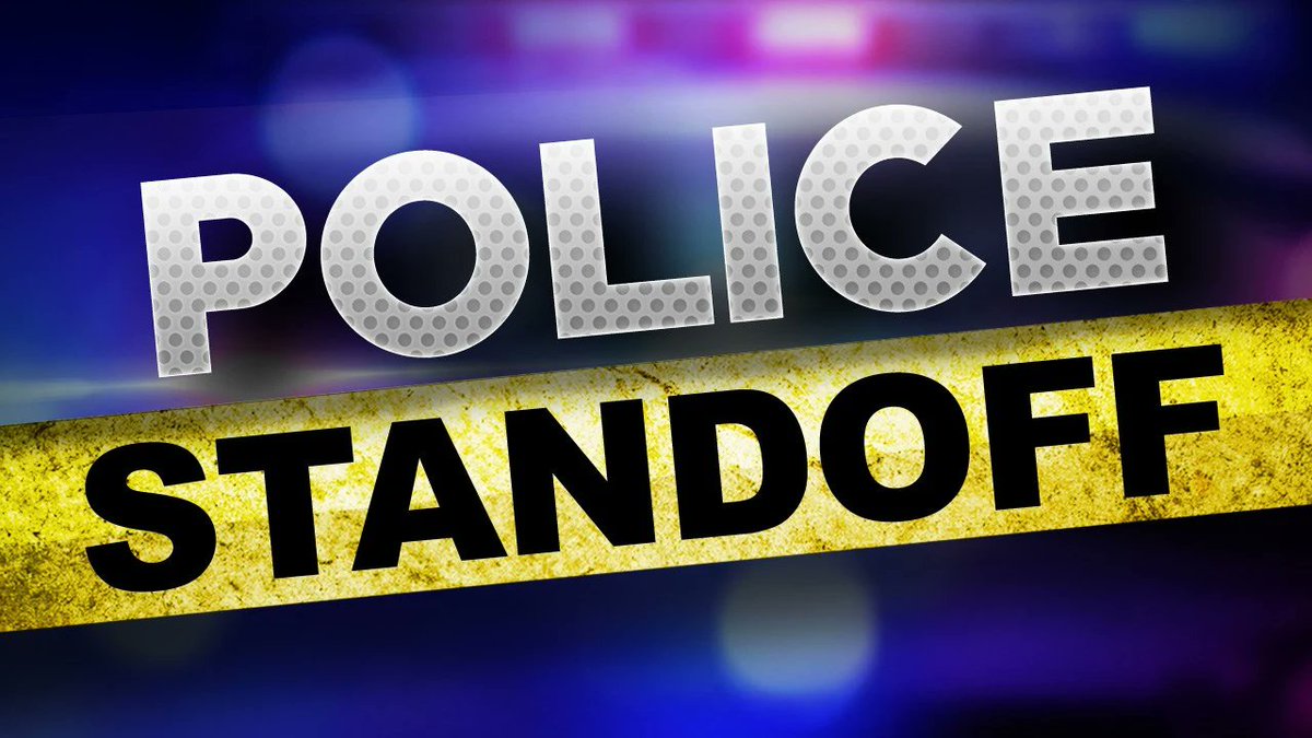 jeff_lanenews's tweet photo. A 9-hour standoff on Rich Road in Richmond ended at just before midnight last night.  Police shot an elderly suspect when he exited with a rifle.  He had shot a woman three times earlier yesterday.  She will survive.  There's no word on suspect's identity or condition. https://t.co/SGqh5pAM8o