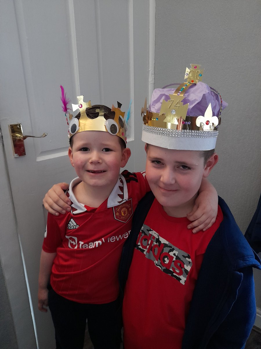Gemmavickers85's tweet photo. Coronation celebration day @wild_bank ❤🤍💙 @MrsBMistry @holstein_mrs https://t.co/2MJiedmirR