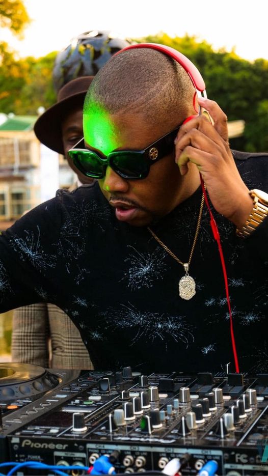CapricornFM's tweet photo. #TheMovementMix | @KingBash_Ent just stepped in ready to fire you up for a party with a hot mix on the #CapricornMovement. https://t.co/m7ZVVpOZoY