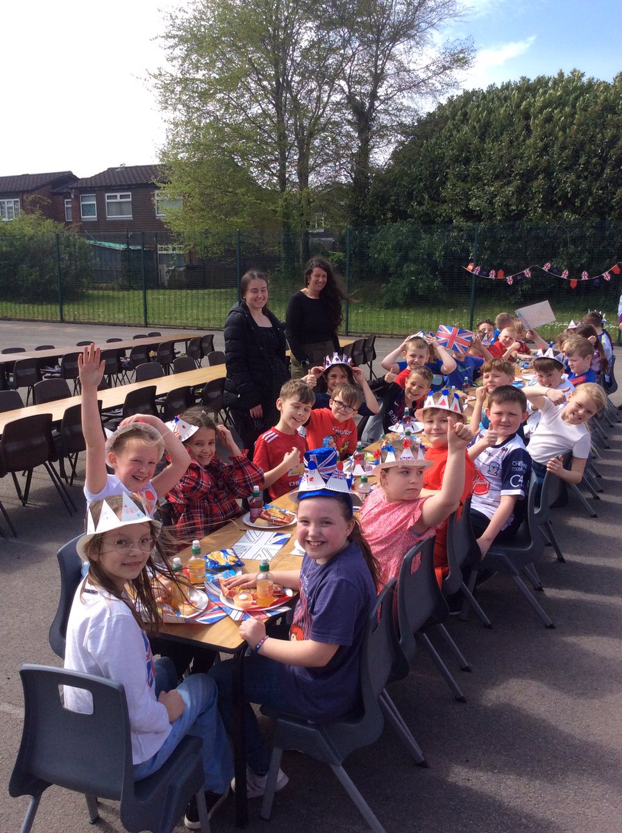 stbenedictswcps's tweet photo. Thank you so much to our PTA who organised a fabulous street party for us! We all loved celebration of King Charles III's coronation! 👑 https://t.co/iR3xYiYYOO