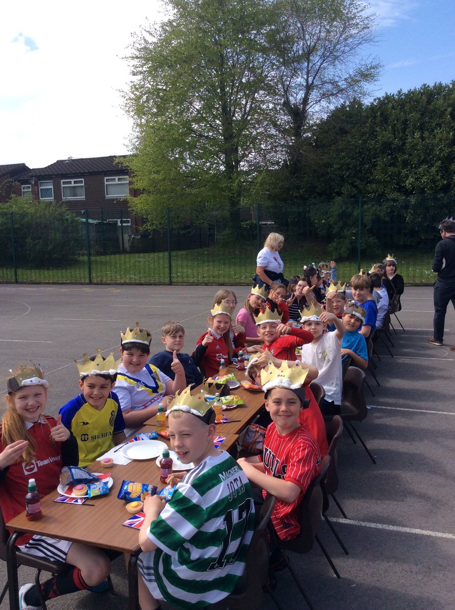 stbenedictswcps's tweet photo. Thank you so much to our PTA who organised a fabulous street party for us! We all loved celebration of King Charles III's coronation! 👑 https://t.co/iR3xYiYYOO