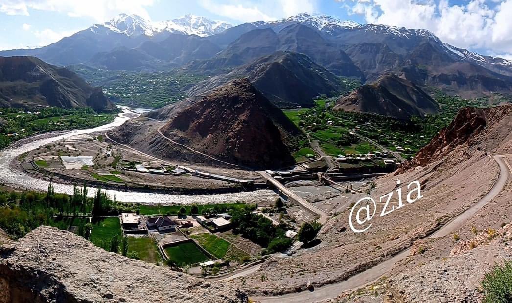 tareki01's tweet photo. @hiraabidzia Meanwhile in Chitral 
#Chittal
#UpperChitral
#BeautifulChitral 
#Muxhgol #Morder https://t.co/HoTpI4f64v