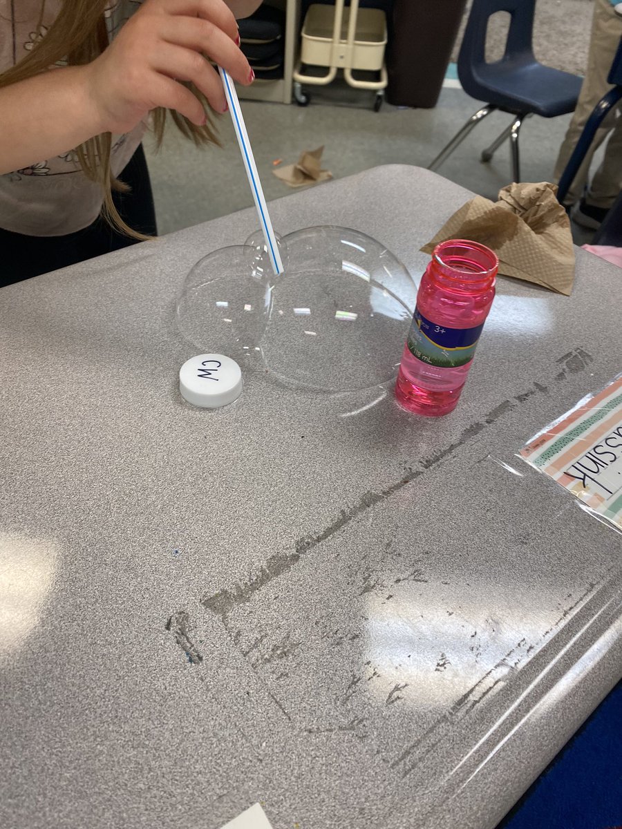 MsMackAACPS's tweet photo. A little late but after days of being bubbleologists, we had some fun making bubble sculptures! #SolleySoars https://t.co/CmeouXhFaV