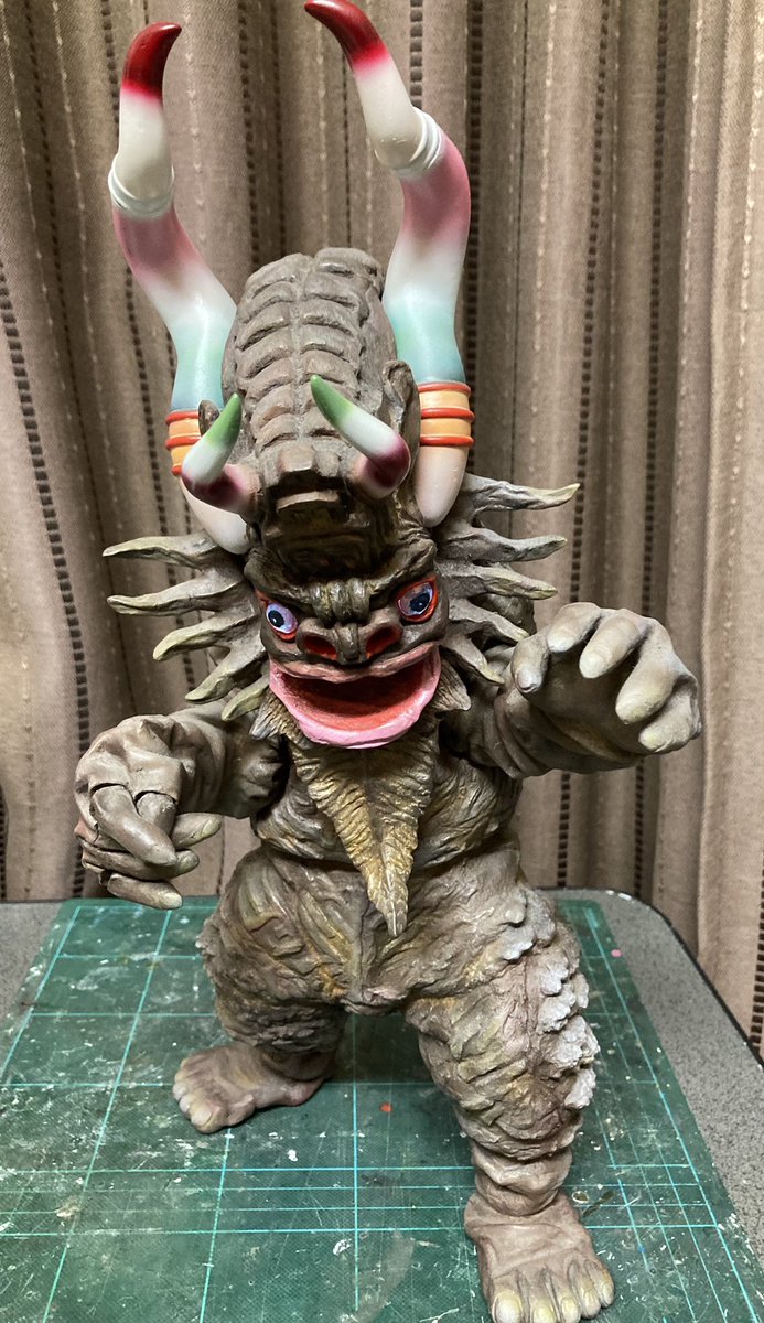 Q4Kl2's tweet photo. WAVE製のガレージキット ミクラスを電飾させてみました！30年近く���のキットですがミクラスに限ってはこのキットが1番素晴らしいですね...！！
#あなたのソフビ紹介
#ウルトラセブン
#ウルトラマン好きと繋がりたい https://t.co/6aCU4VhXSu