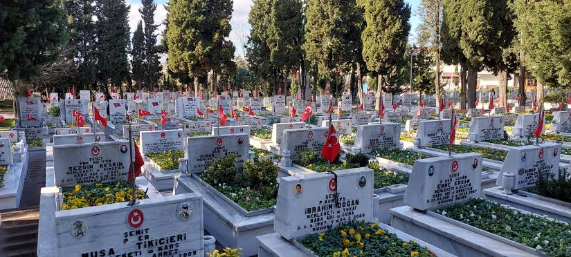 Bak haksız yere yatanlara..