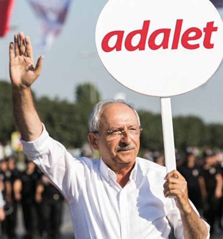 YhsKamil's tweet photo. 140 #YHS li  Milletin yanında @kilicdarogluk bu sorununda çözeceğine inancımız tamdır kimlerin yapmadığını biliyoruz kimlerin yapacağınıza öğrendik #BayKemal140binYHSliNeYapsın https://t.co/27O33FpfeC