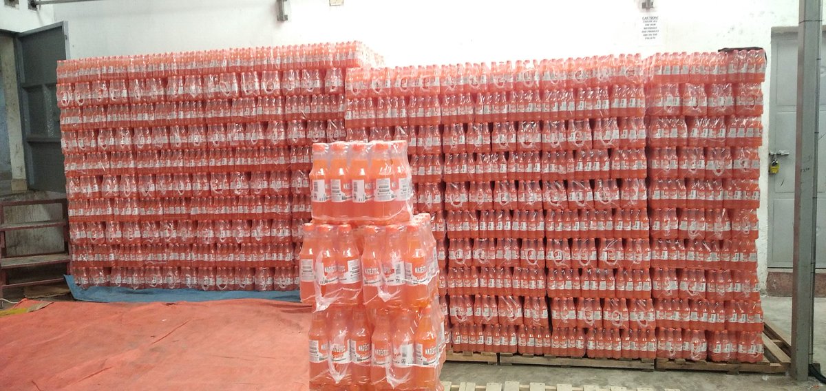 HunterBeverage's tweet photo. @wekesa_amos When you think of juice, look no further than @HunterBeverage  for the best juices, kombucha, beer, hunter water.  The best Ugandan products. 0787447055/0780233048 WhatsApp. DM for orders Or visit us in Kitwe Rwentuha -Bushenyi district @emeka_ug @AnkwatseRitah @chrismwebesa35 https://t.co/QIfcZUDqhZ