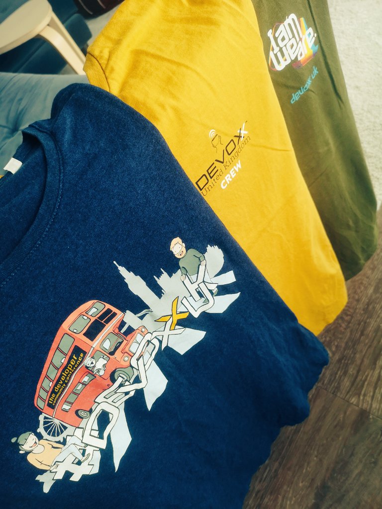 kc_fletcher's tweet photo. Please tell me I'm not the only one digging out old @DevoxxUK T-shirts for #DevoxxUK2023 😜 👕
Can't wait to see you all there! 🚀
#DevoxxUK #10thEdition #ThrowbackThreads https://t.co/zOpT7jg3qY