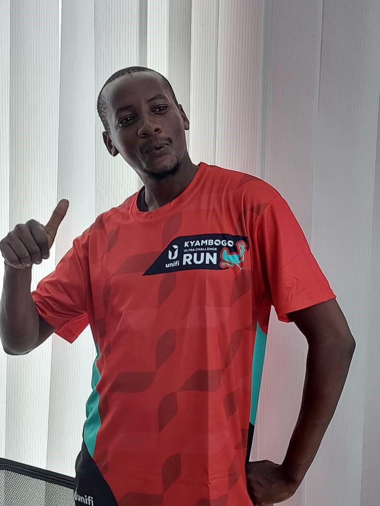 OijaFred's tweet photo. Tell a friend I will be around tomorrow for unifi kyambogo run get your running tshirt today before the day closes #team Matooke Uganda #unifi #fibred elite massage #icebath https://t.co/uQRBPOKA3j