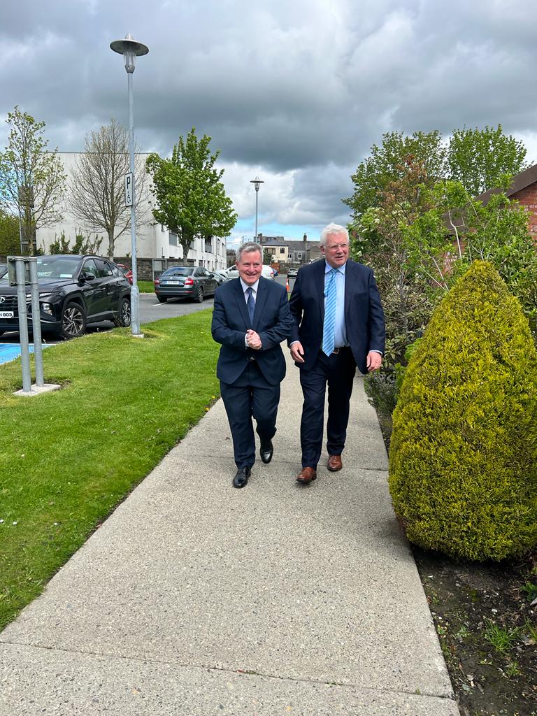 Fergusodowd's tweet photo. Good to have my colleague Minister Kieran O'Donnell in #Louth today alongside @John_McGahon to look at housing issues across the county
Focusing on vacancy & dereliction and also
👉Masterplan for #Castlebellingham
👉#Drogheda Northern Cross Route
👉#Dundalk housing schemes https://t.co/gKDoUHhFXX