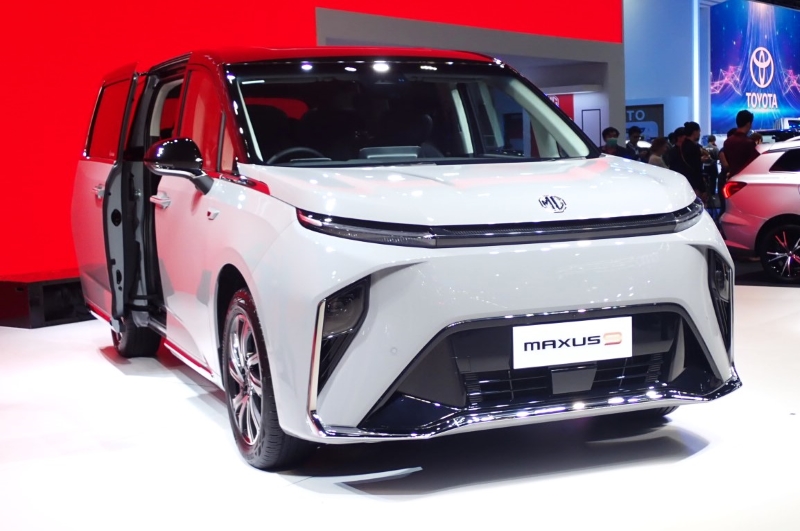CORISMcom's tweet photo. バンコク国際モーターショーレポート
MG、NETA編
https://t.co/xZvuBmXfoj

アリアB6 VS bZ4X 徹底比較評価
https://t.co/Md3wZ0Fzhg

日産アリアB6試乗記・評価
https://t.co/1d5CIJ8Ysx

SUV動画・新車情報・試乗評価一覧
https://t.co/id3gQDpHLo

#MG #NETA #中国車 #MG4 #MGES #MAXUS9 #ev #BEV https://t.co/PBY4hxlIzl