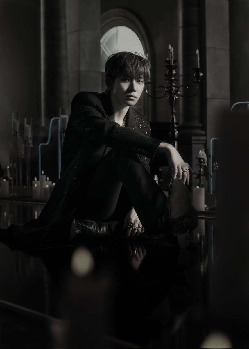 heechromatic's tweet photo. 2023.05.04 -@ENHYPEN_members

#HEESEUNG's <DARK BLOOD> Concept Photo (FULL Ver.) in monochrome

#엔하이픈 #DARKBLOOD #EN_FULL
#희승 #ヒスン #ENHYPEN 
(1/2) https://t.co/YqNdjXuVml