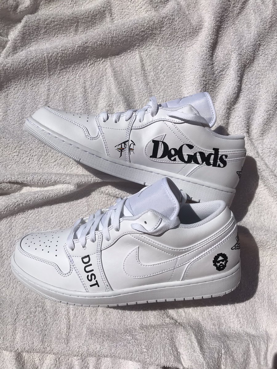 desneakers333's tweet photo. We just returned to DeClassic. The first pair which puts us on the map. It feels good to be back! https://t.co/RTPlbyoAXP