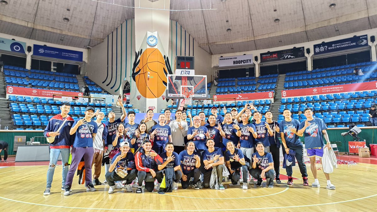 gmasportsph's tweet image. LOOK: The Letran Knights visited former teammate and Season 97 NCAA MVP Rhenz Abando in South Korea to show their support to him. Abando's team, Anyang KGC, is in the KBL Finals against defending champions Seoul SK Knights.

(Photo: @LetranOfficial)