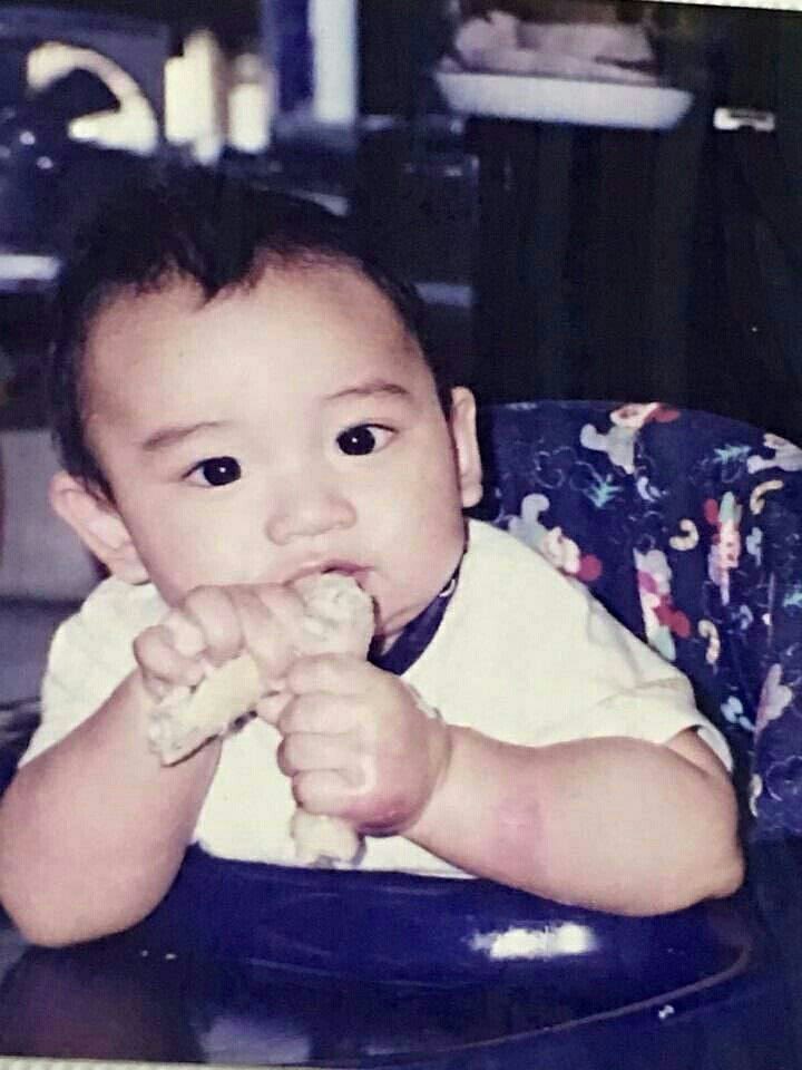444feed's tweet photo. happy children's day to this cutie!

thank you for being born lucas 💛

#LUCAS #루카스 #黄旭熙 https://t.co/UCosTjEies