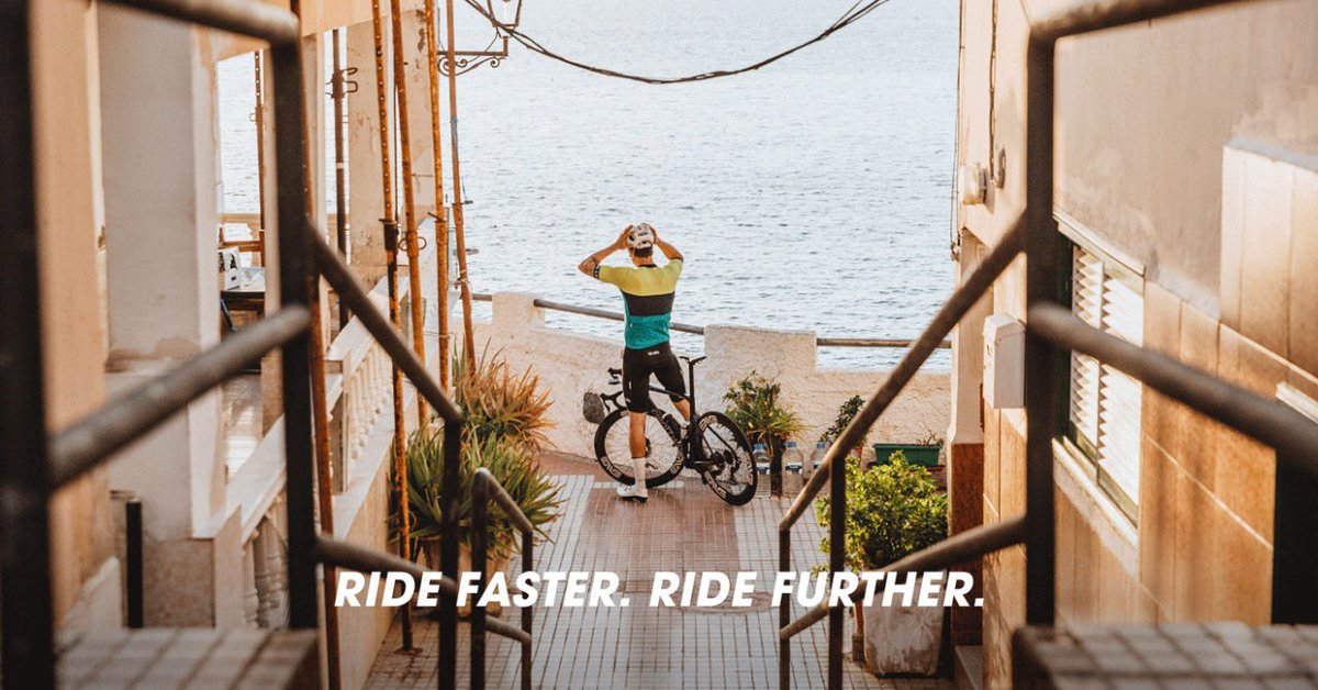 velostrive's tweet image. Ride in style and comfort with Le Col's new SS23 sport collection! 🚴‍♂️Designed for the love of the ride, this collection brings performance and style together. 👕🚴‍♀️

👀tinyurl.com/LeColSS23

#LeCol #SS23SportCollection #CyclingStyle #PerformanceAndComfort #RideInStyle