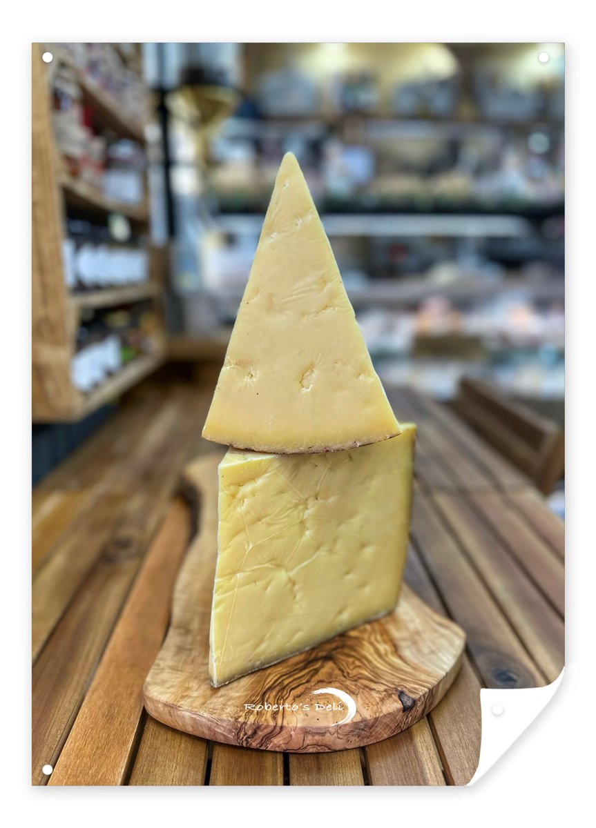 RobertosDeli1's tweet photo. Lincolnshire Poacher
#besocialcambridge #cambridgemarketsquare #cheeseshop #stneots #shoplocal #wineshop #localbusiness #coffeeshop #englishcheese #lincolnshirepoacher https://t.co/CCh3AEmyQA