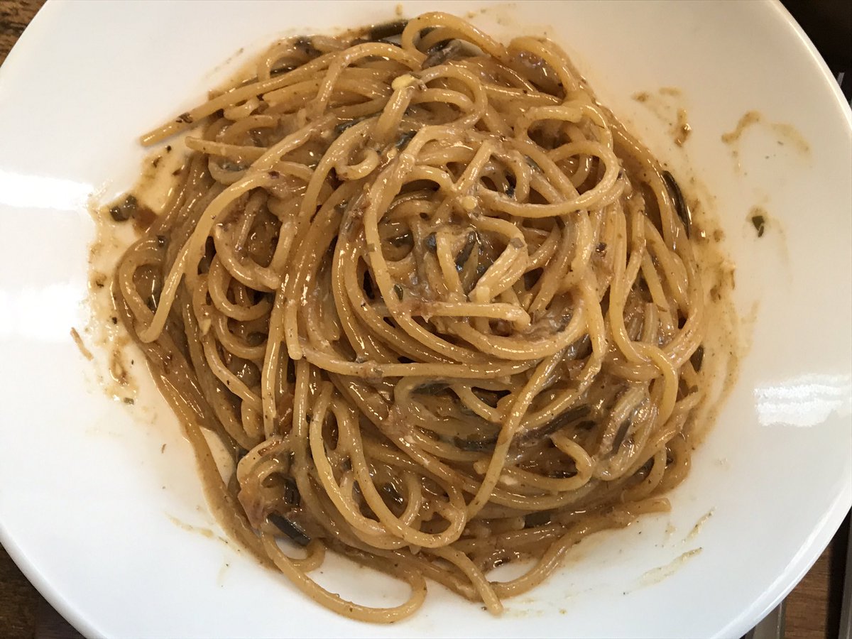 morii8's tweet photo. お昼のパンダごはん🍚

🐼幸せのパスタ🍝
🐼作り置きお惣菜🍱
🐼コンソメスープ🍲

簡単パスタなのに深い味わい♫
✨d(￣(工)￣)つ🍝゛ https://t.co/sTOJZPux3H