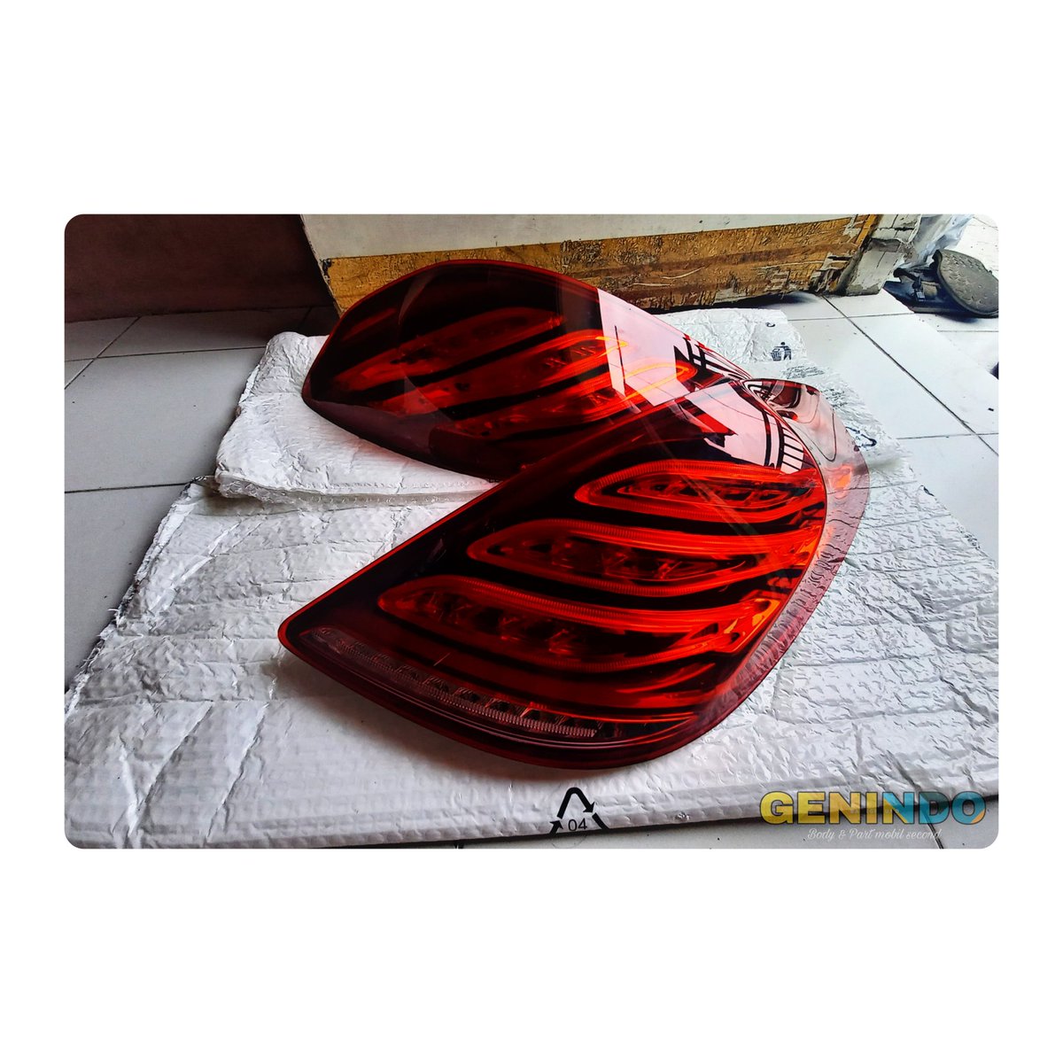 Genmobilindo's tweet photo. Stoplamp mercedes benz W222,S400,S400L 2014
IDR : 7,500,000
Wa : 0813 2412 8097 https://t.co/VpARGtaNjh
