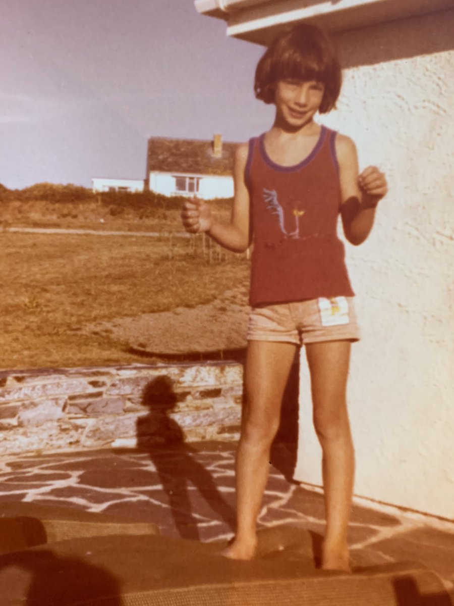 Matthew_Hodson's tweet photo. A question for #LGBTQ+ people:
How old were you the first time you were called gay / homosexual / queer? https://t.co/gwxK6TgfsZ