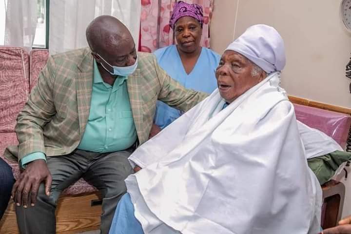 WaMachinecut's tweet image. The most politically Misused Human have rested!
For Decades, Politicians have used her to whip emotions of Clueless Kenyans born the other day like Me, Who don't know anything about MAUMAU!
She has been the alpha and Omega of the MAU MAU ogre stories told by Political class 
RIP