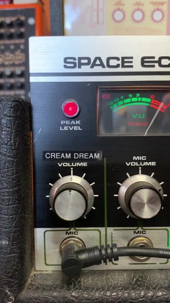 SuperSonicGear's tweet photo. So how would a Roland Space Echo sound with a Soundgas Type 636 preamp?

#Soundgas #supersonicgear #spaceecho #re201 #tapeecho #echofix #tapedelay #musicproducer #musicproduction #recordingstudio #vintagegear #geartalk #pedalsandeffects #effects #musicst… https://t.co/IcByxNlwBN https://t.co/hnrgusvdgn