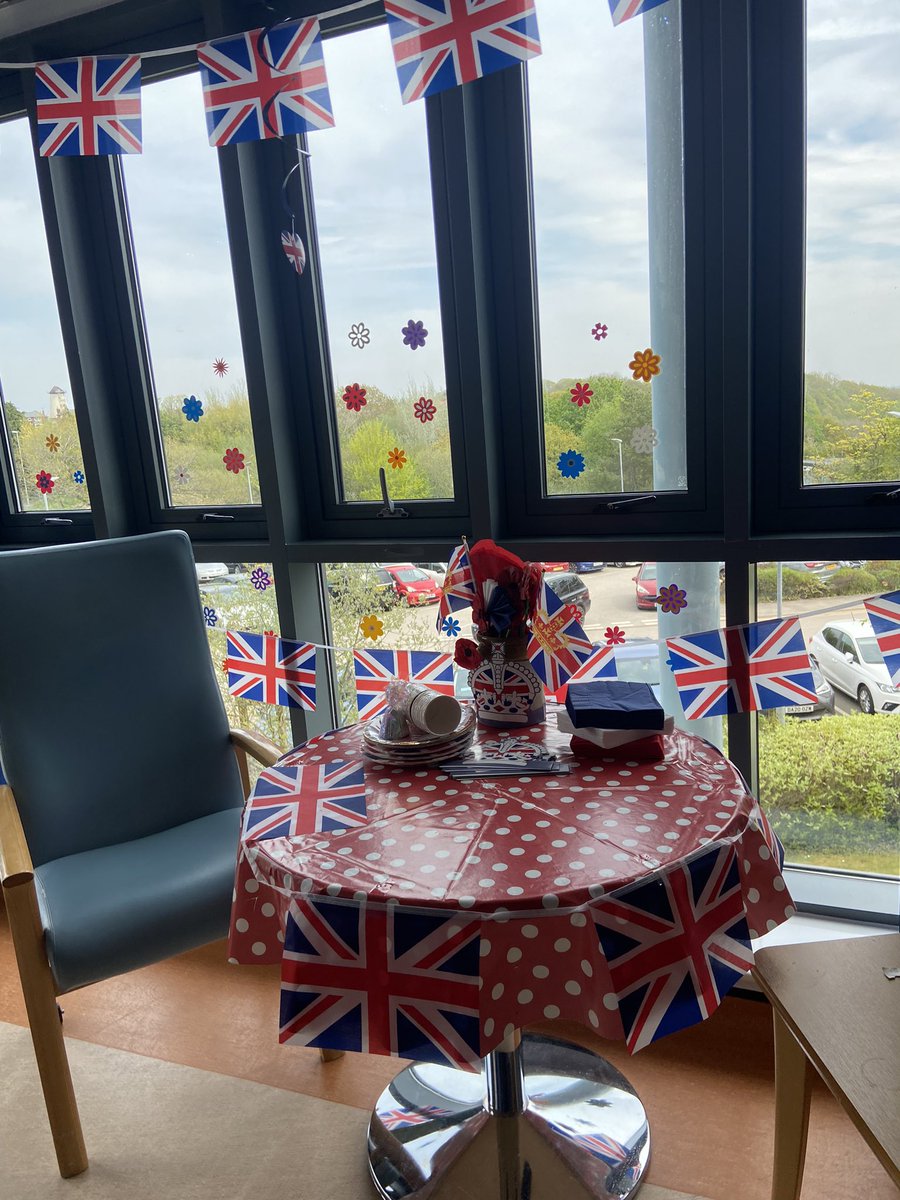 Katie_13X's tweet photo. Holywell Hospital getting ready for our party Saturday for the #kingscoronation2023 ❤️💙❤️💙@Saracain81 @FionaHarman1 @ElconMcconnell @wendyw13 https://t.co/w0yvDdDrpu