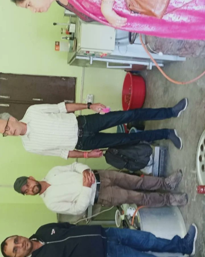 REAPDehradun's tweet photo. Kalsi_RDUK: IFAD TEAM visited the koti growth center at kalsi block. The team that came from IFAD  appreciated the work done by the women and inspired them to expand their business https://t.co/sIB83OmBtR
