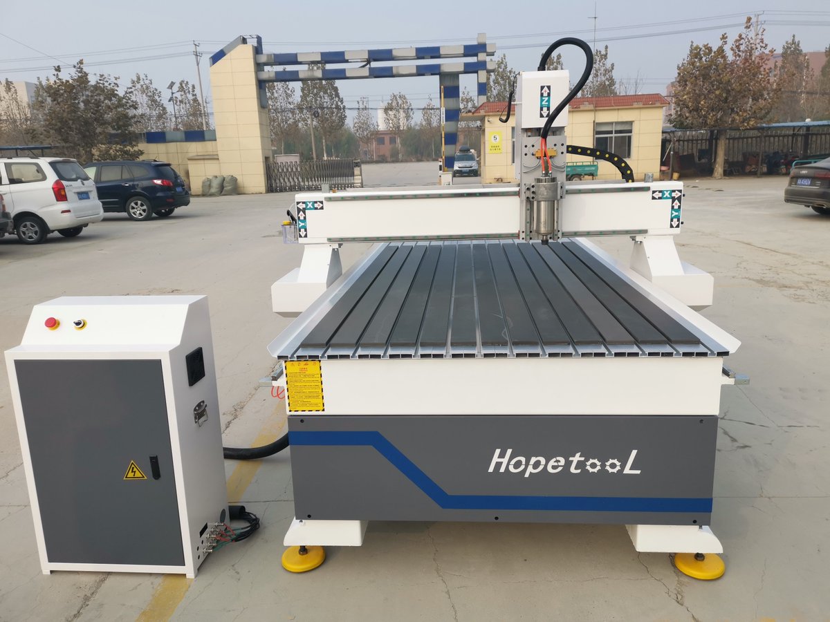 jisophia789's tweet image. 3.2KW spindle stepper motor high precision cnc router machine woodworking #woodworking #cncrouter