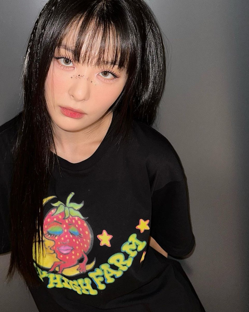 KSGUpdates's tweet photo. 230505 seulstagram update

"See you later 💕💕 ReVeluv-Baby 😍"

https://t.co/ILbUPaOcQl
#레드벨벳 #RedVelvet #슬기 #SEULGI @RVsmtown https://t.co/qg7Osxejnb