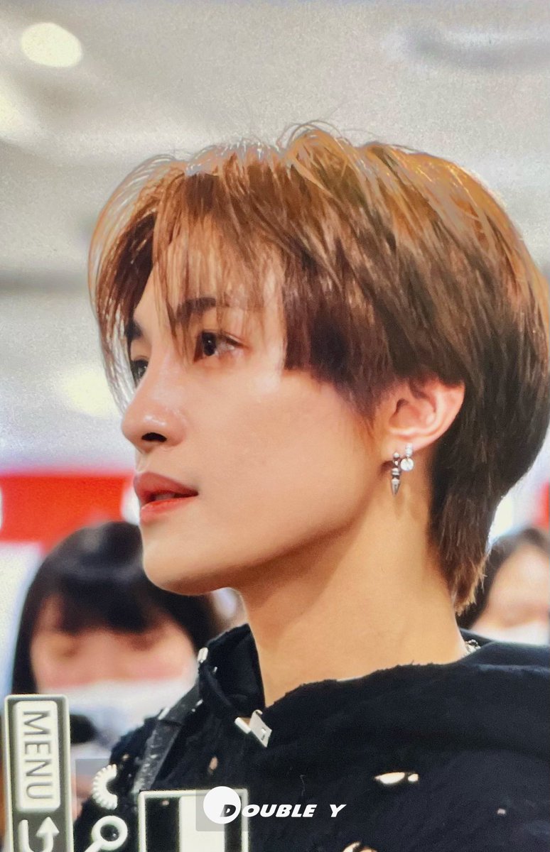 Double_Y_1010's tweet photo. 230505 GMP

🤍🩷

 #양양 #刘扬扬 #YANGYANG #ヤンヤン #wayv #威神V https://t.co/JfOaMsfMEI