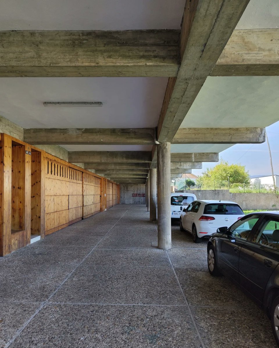 mapout_studio's tweet photo. Ignacio Álvarez Castelao
Viviendas de Viesgo (Fase2)
1968 Navia, Asturias
.
📷.@mapout_studio
.
#architecture #architecturephotography #housing #alvarezcastelao #coaa @COAAsturias #RAmapout https://t.co/Q3N0WkK3L2