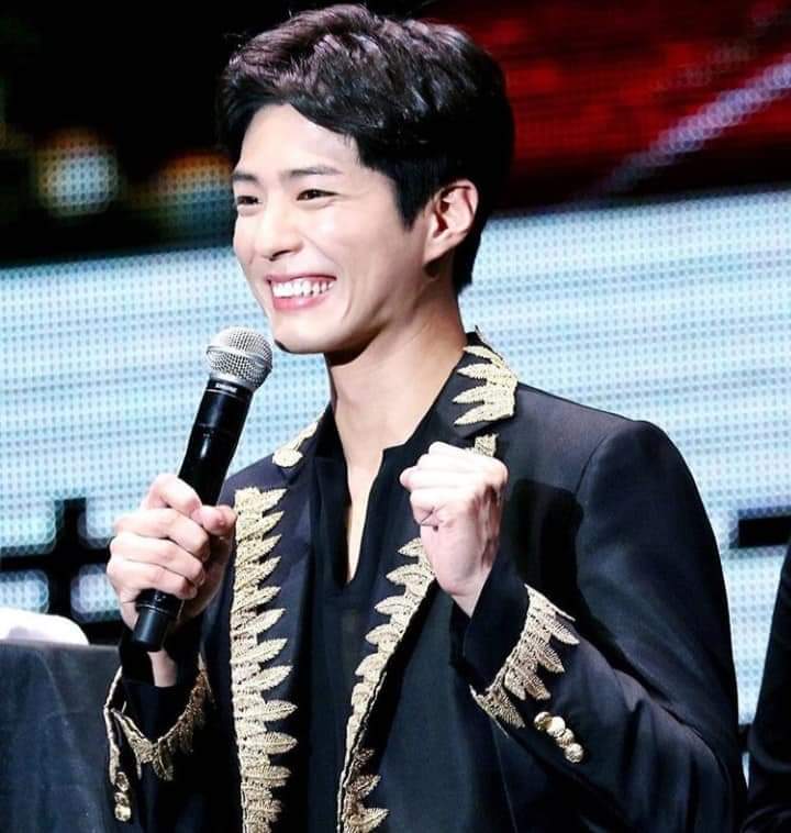 PrayingForBogum's tweet photo. Let us be grateful to the people who make us happy; they are the charming gardeners who make our souls blossom.

Dear @BOGUMMY,

Thank U my Lifelong Friend @BOGUMMY for being my "charming gardener" 🌸🙏

I know it's hard but I hope &amp; pray U will notice me someday!🙏

#Forebong!💙 https://t.co/we4WSThU4i