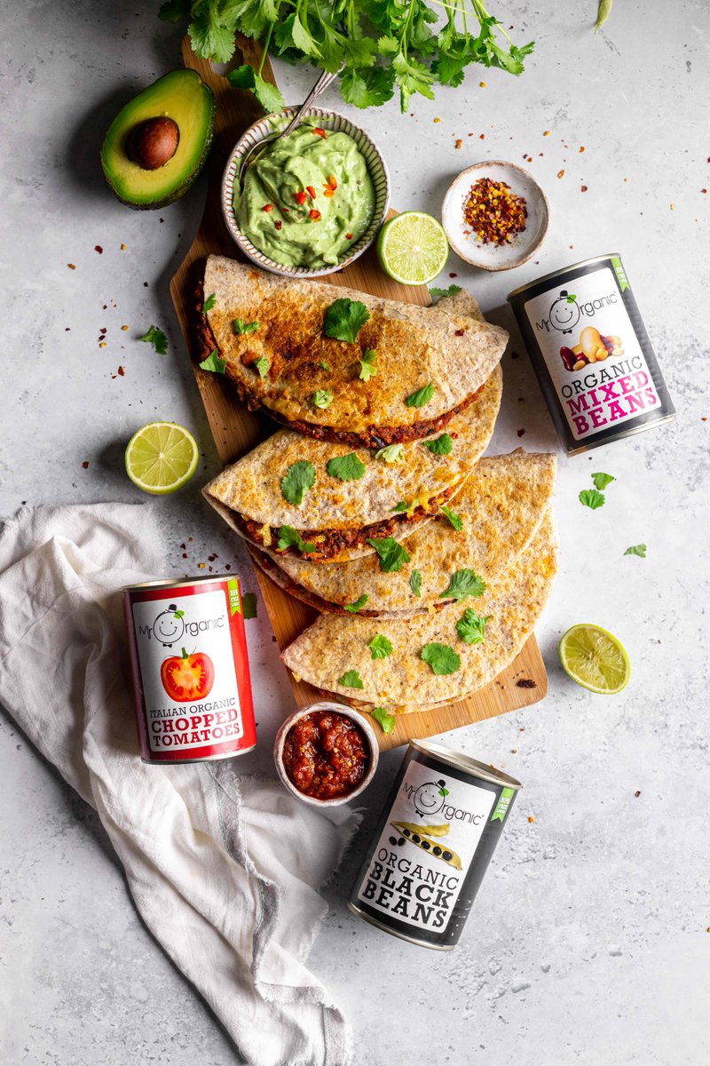 Feliz Cinco de Mayo 🥳 What better way to celebrate than with our Mexican-inspired Mixed Bean Quesadillas 🌮 ? Packed with Beany goodness, we just know you’re going to love this recipe 🫘 The recipe’s on our website & our products are on Ocado 🙌🏼 #ThePowerOfBeans