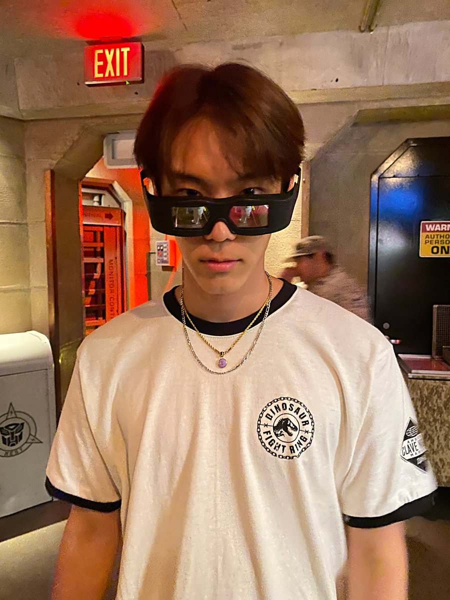 Official_Seobin's tweet photo. Happy Children's Day🎈🎡
어른이 서빈이💛

#윤서빈 #YoonSeobin
#어린이날 #Childrensday https://t.co/HITXr8qeFH
