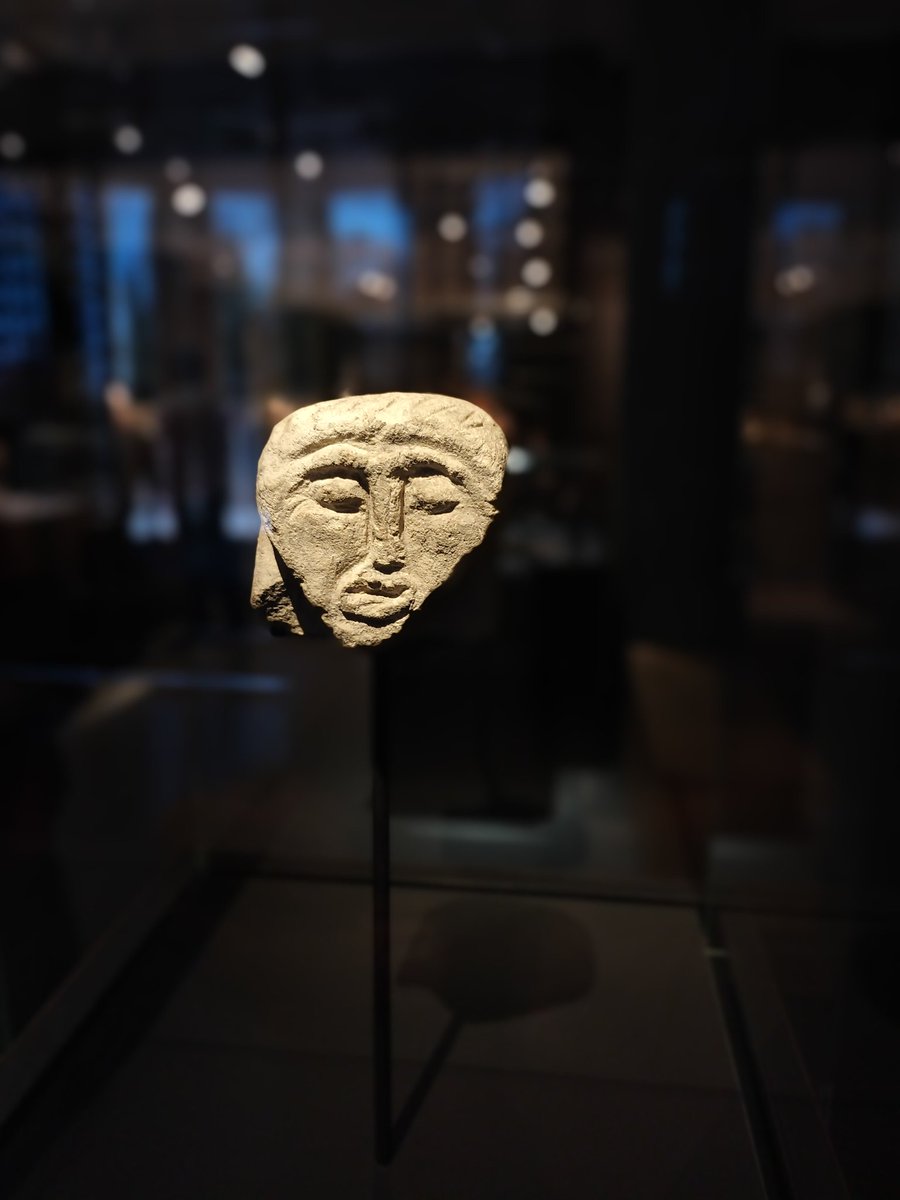 JFBalaude's tweet photo. Passage à l'oppidum d'#Enserune et visite admirative du musée superbement rénové. Touché par l'hommage rendu au cher abbé Giry, homme exceptionnel et grand archéologue de sites de l'Hérault après-guerre. @leCMN @GarciaDInrap https://t.co/pgQRA9hRNq