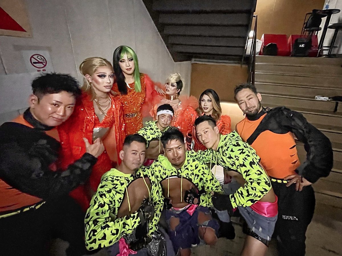 yasu_b's tweet photo. NUDE @DX_ZUMANITY にお越し頂きありがとうございました！

1曲目 Sissy That Walkの振付もさせて頂きましたー！😌
ここの構成でお客さんにわぁって思って欲しいな、ってところで歓声がもらえたので満足です♡ https://t.co/Nvca3KpMUR