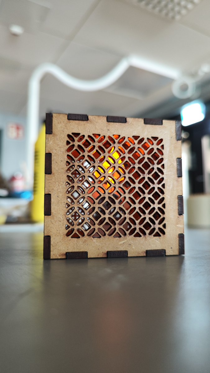 Make4Change's tweet photo. Lately we had so much fun with our international group on #lasercutter workshop! We learned about #2ddesign , operating the laser cutter and different materials.
We all clearly shared the passion for #making , and we were blown away by the beautiful designs! Thank you guys.🥰 https://t.co/vWXFWJAtRB