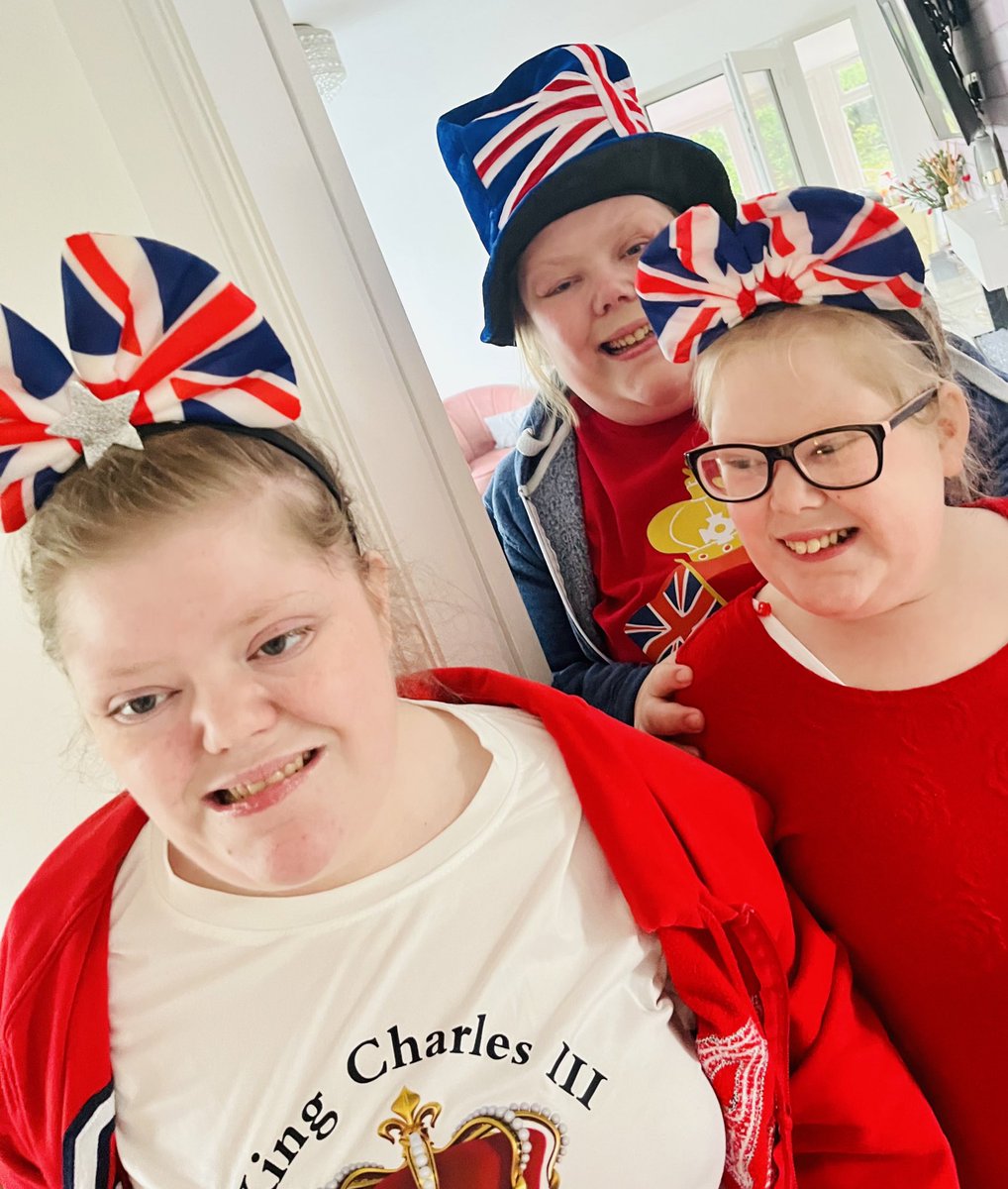 Happy long weekend everyone 🤗
My gorgeous 3 girls, Olivia, Sophie & Evie are all having tea parties today & are all super excited. 🥳
Hence quite a manic morning 🤯😜
#RareGenetics 
#LearningDisability
#FindTheSmiles 🥰